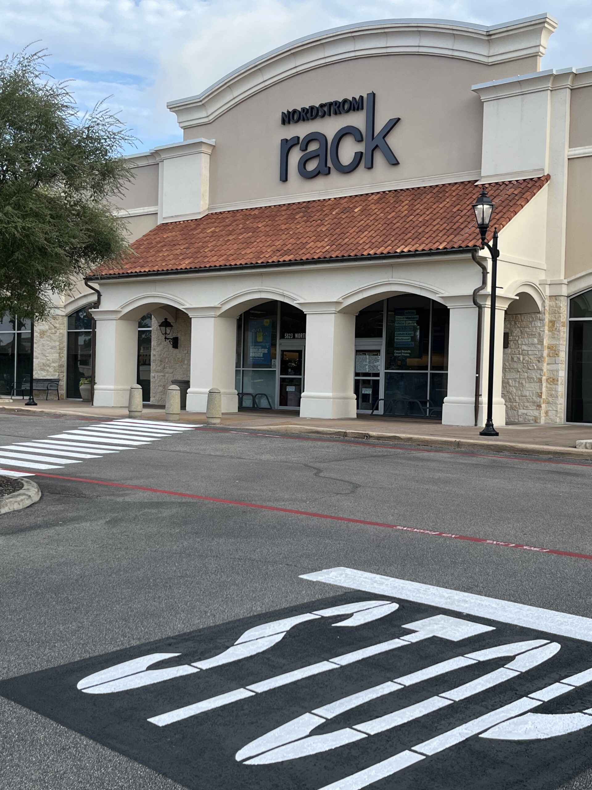 Commercial asphalt striping in San Antonio and Austin
